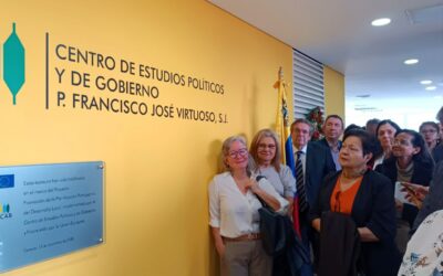 El profesor Ángel Oropeza asume la dirección del Centro de Estudios Políticos y de Gobierno